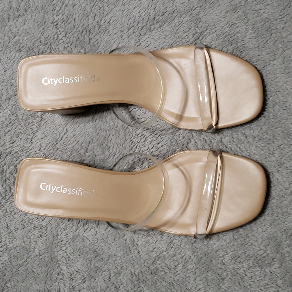 City Classified Block Heel Sandal